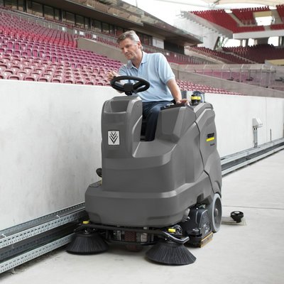 Karcher (B 90/150 R) Ride-on Floor Scrubber Dryer Hire