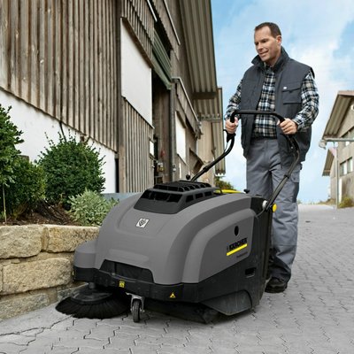 Small Pedestrian Floor Sweeper Hire